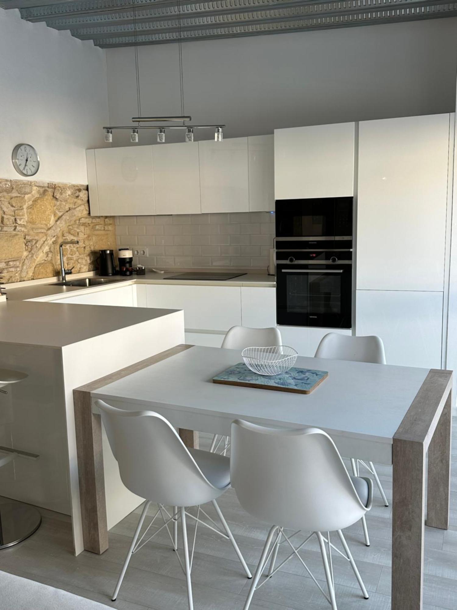 Casa Nuna Modern Loft With Private Garden Terrace เฮเรซ เด ลาฟรอนเตรา ภายนอก รูปภาพ